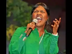Cece Winans - I Surrender All